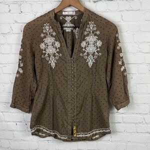 JOHNNY WAS 3J Workshop Button Embroidered Blouse size small